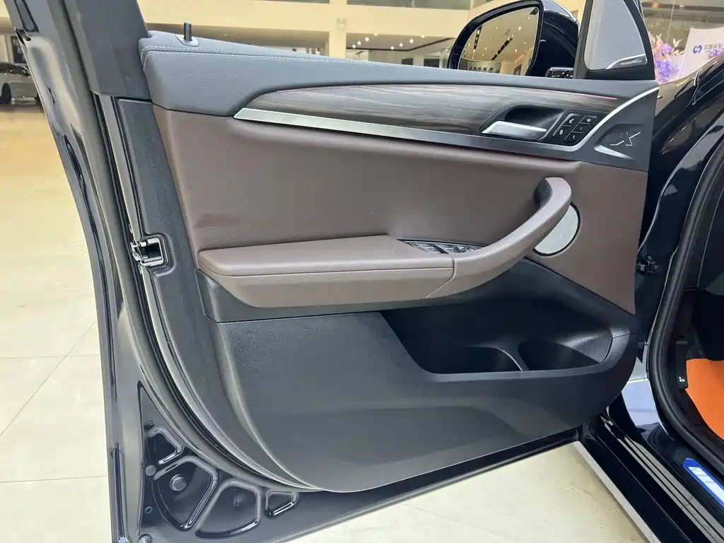 BMW X3 2022 Facelift xDrive30i Leading M Night Package купить на сайте DeffCars