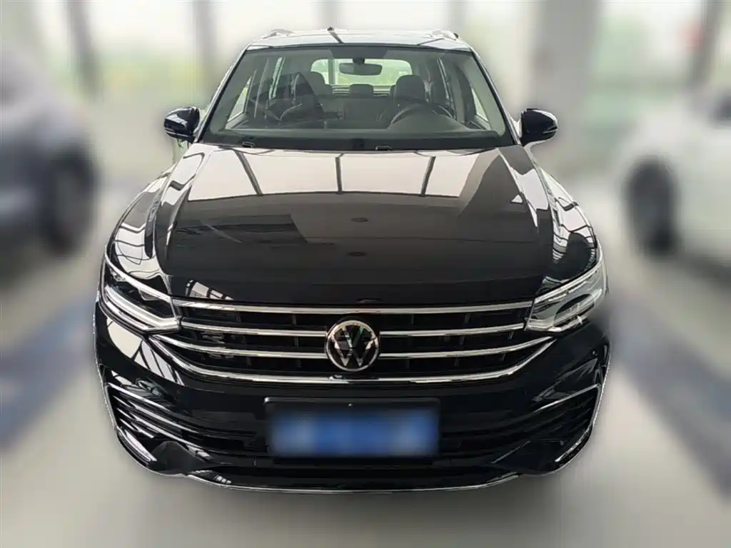 Tiguan L 2024 330TSI automatic two-wheel drive R-Line version купить на сайте DeffCars