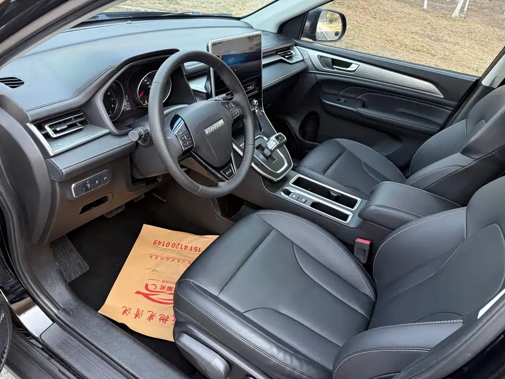 Haval M6 2023 PLUS 1.5T DCT luxury smart connected model купить на сайте DeffCars