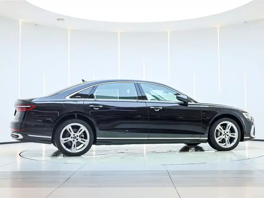 Audi A8 2023 A8L 50 TFSI quattro Premium Selection купить на сайте DeffCars