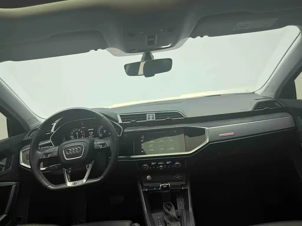 Audi Q3 Sportback 2020 40 TFSI Fashion купить на сайте DeffCars