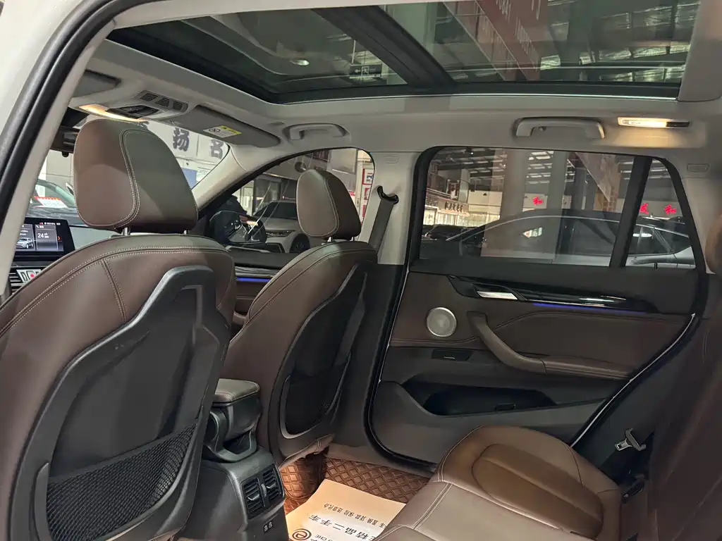BMW X1 2022 sDrive25Li Leading Model купить на сайте DeffCars