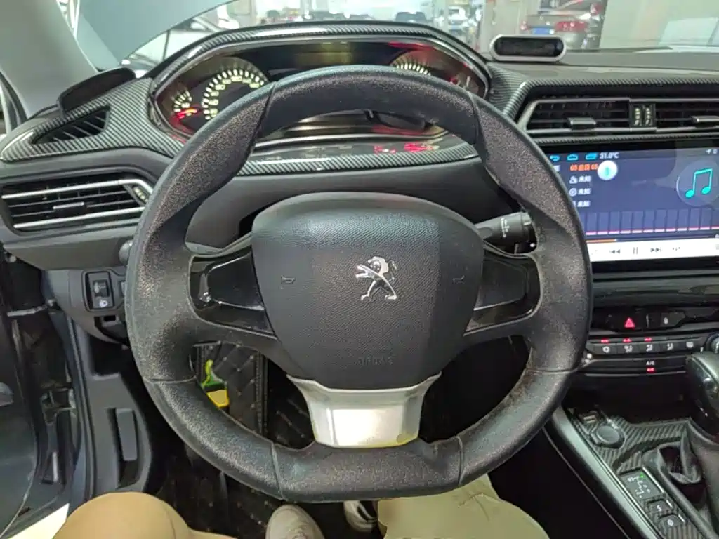 Peugeot 308 2018 1.6L Automatic Fashion Edition купить на сайте DeffCars
