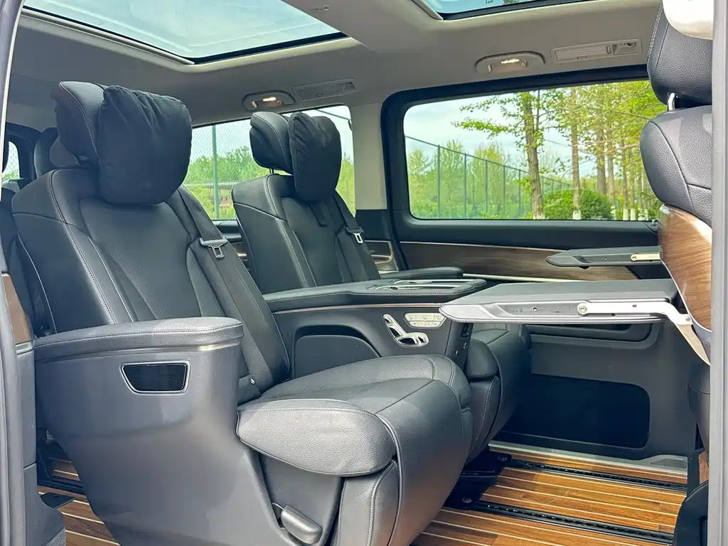 Mercedes-Benz V-Class 2021 V 260 L Long Wheelbase Luxury Edition купить на сайте DeffCars