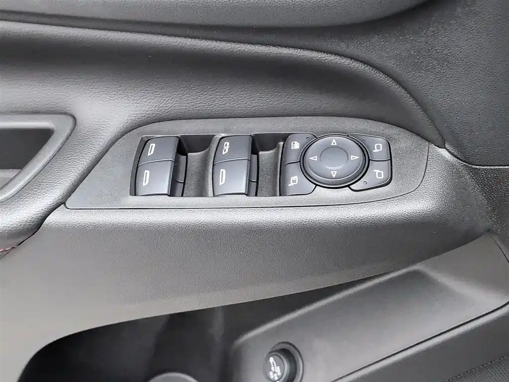 Explorer 2019 550T automatic four-wheel drive version купить на сайте DeffCars