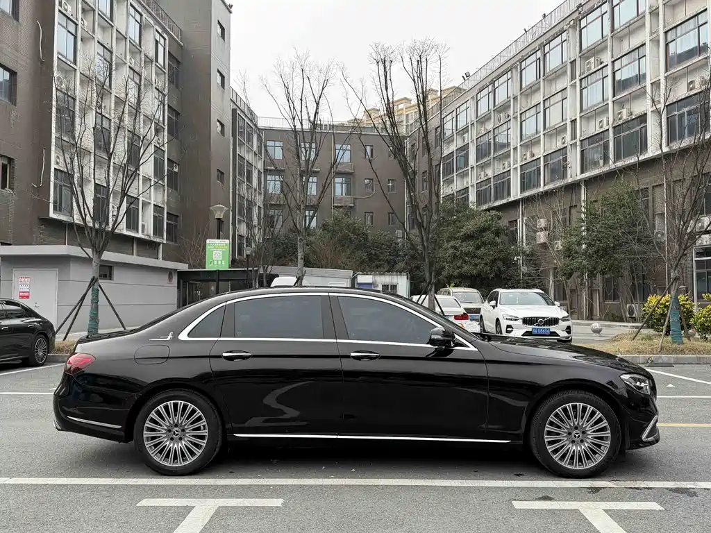 Mercedes-Benz E-Class 2022 E 300 L Luxury Model купить на сайте DeffCars