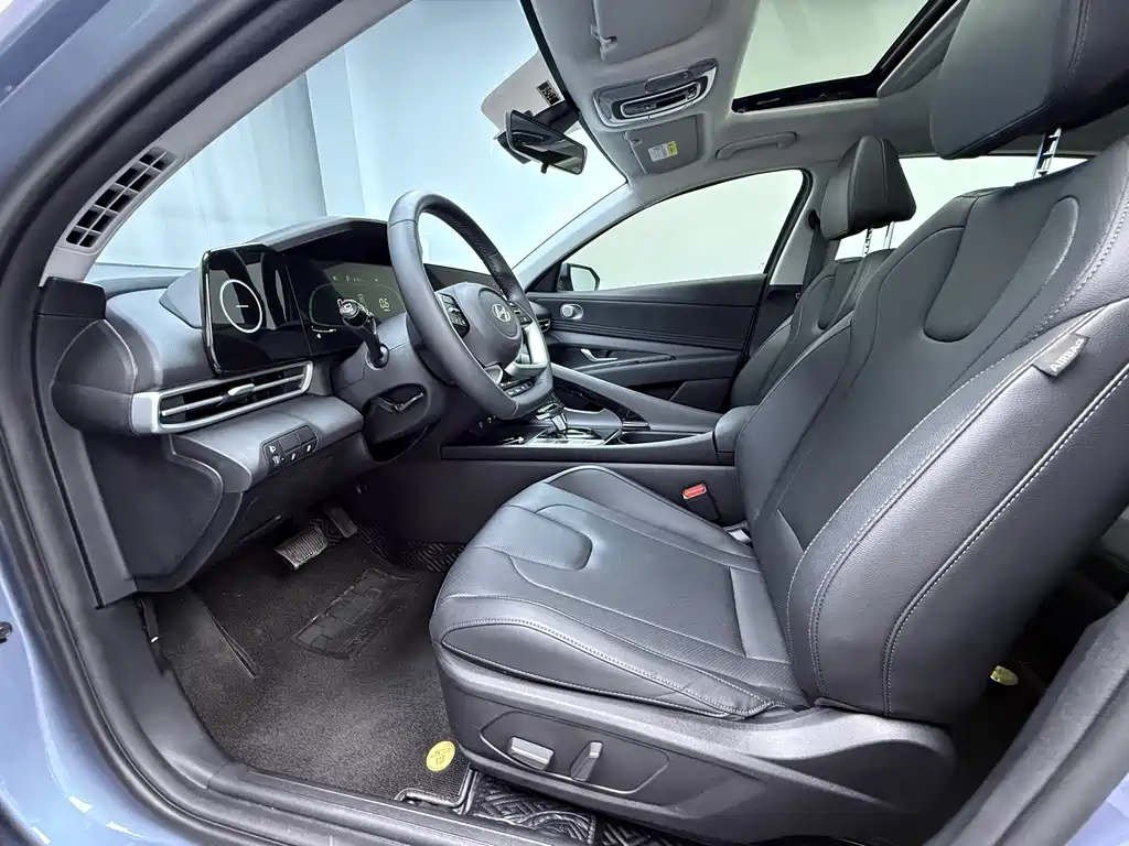 Elantra 2023 1.5L CVT LUX Premium Edition купить на сайте DeffCars