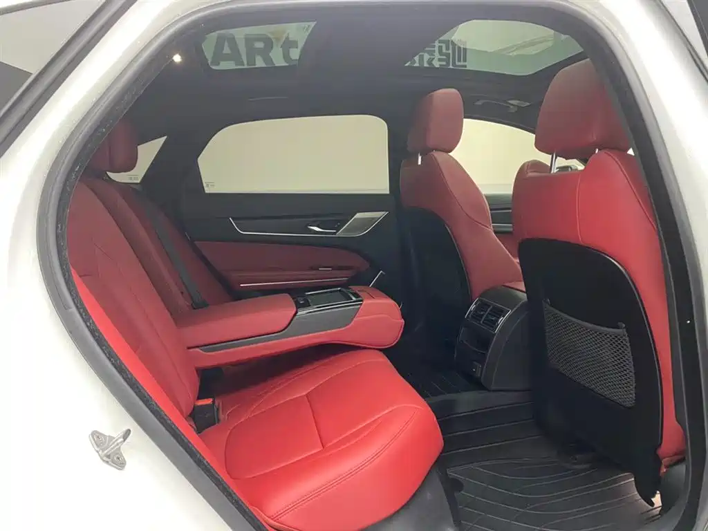 Jaguar XFL 2022 XFL 2.0T P250 two-wheel drive elite sports version купить на сайте DeffCars