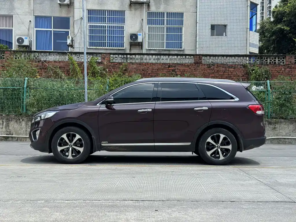 Sorento 2015款 SorentoL 2.2T 柴油4WD精英版 7座 国IV купить на сайте DeffCars