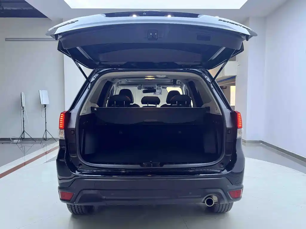 Forester 2021 2.0i Deluxe Edition EyeSight купить на сайте DeffCars