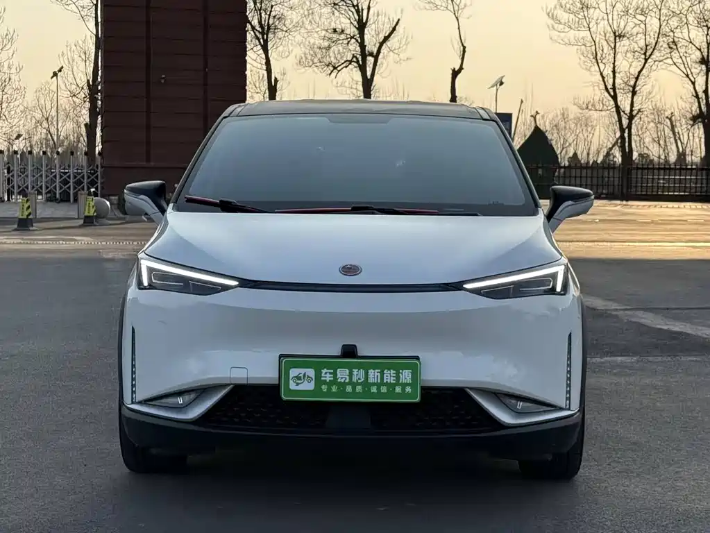 Hechuang Z03 2022 model 430km trendy version 135kW 55.5kWh купить на сайте DeffCars