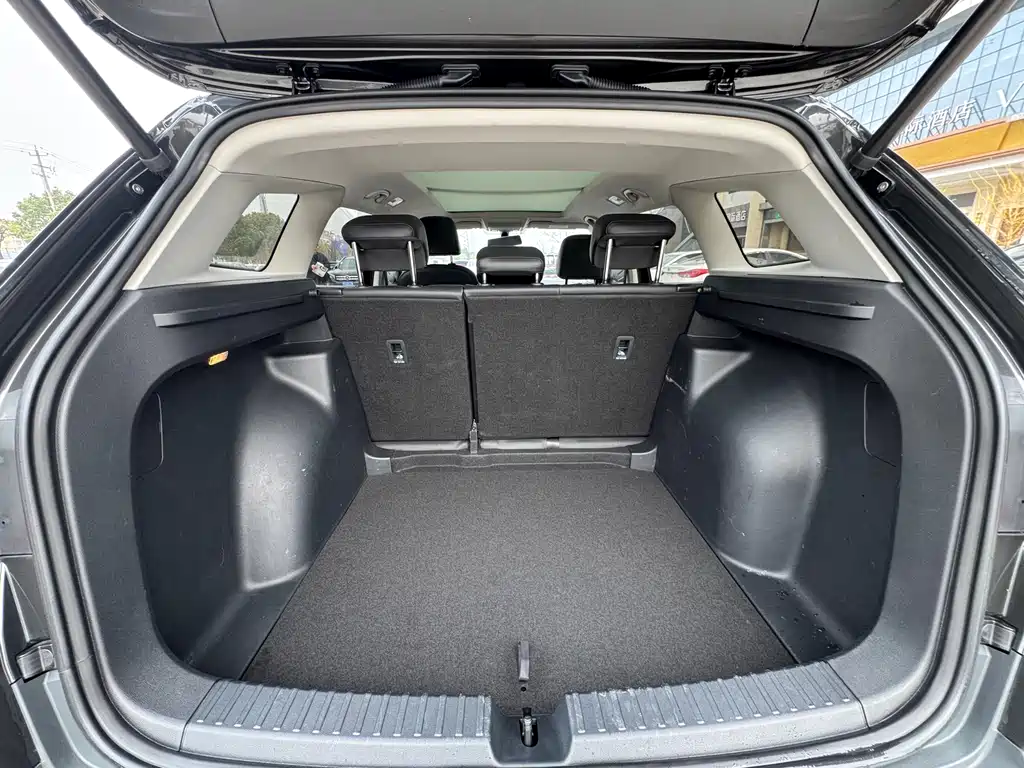 Jetta VS7 2024 Qianli Jiangshan 280TSI Automatic Honor Edition купить на сайте DeffCars