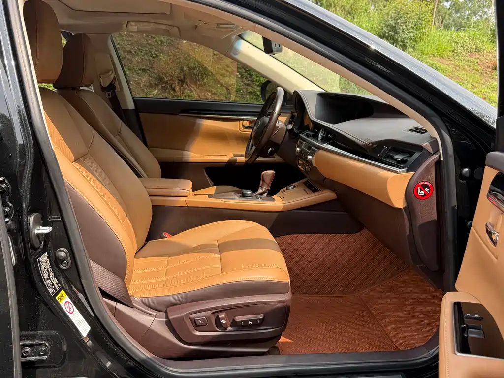 Lexus ES 2017 200 30th Anniversary Edition купить на сайте DeffCars