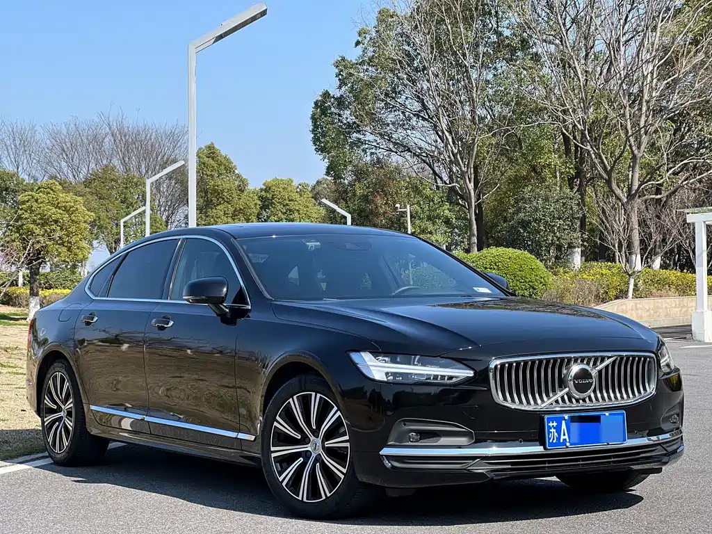 Volvo S90 2021 B5 Zhiyi Luxury Edition купить на сайте DeffCars