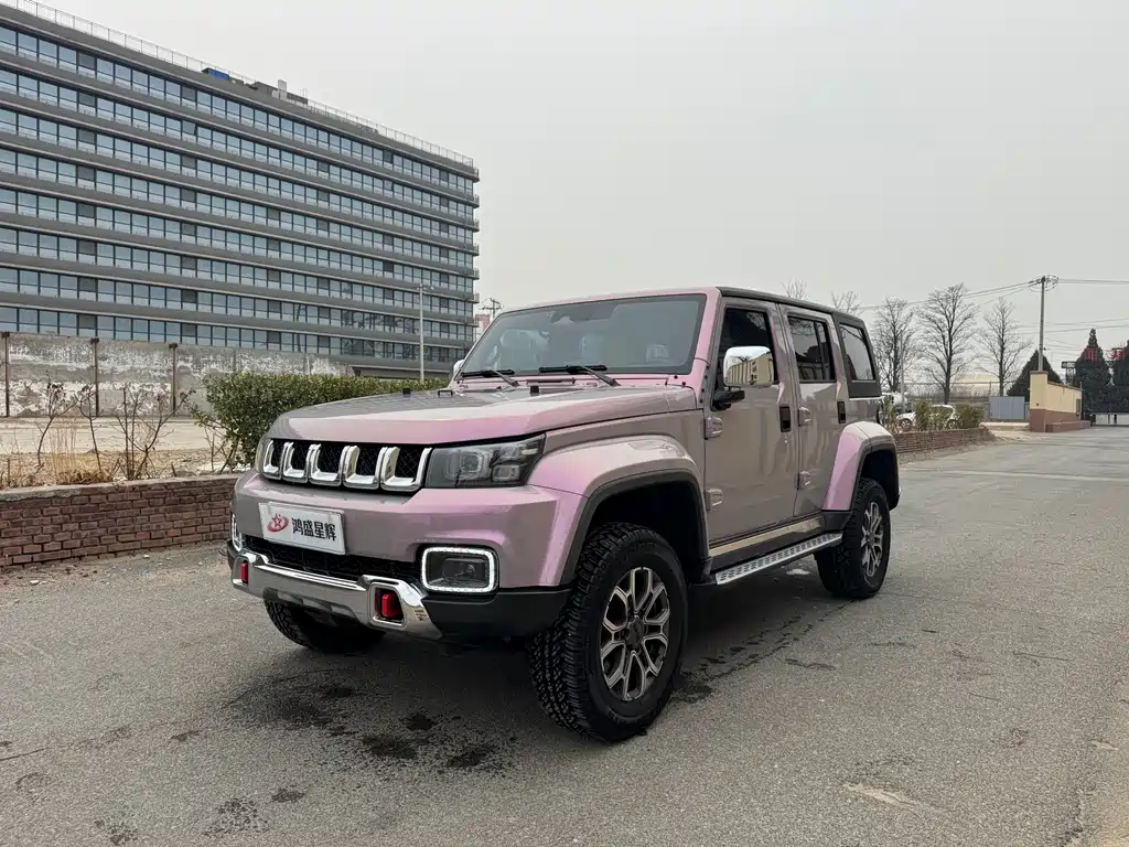 Beijing off-road BJ40 2023 2.0T automatic four-wheel drive city hunter version supreme type купить на сайте DeffCars