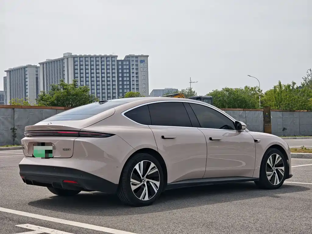 NIO ET5 2022 model 75kWh купить на сайте DeffCars