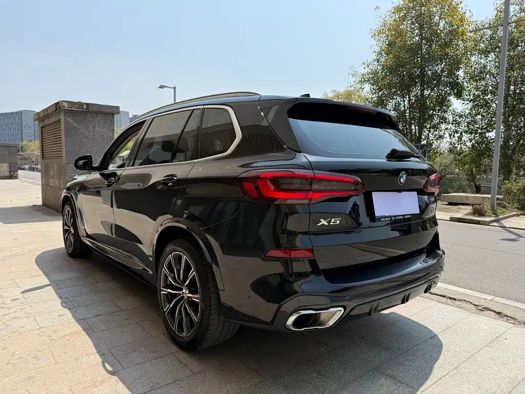 BMW X5 2022 facelift xDrive 30Li exclusive M sports package купить на сайте DeffCars