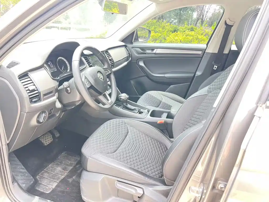 Kodiak 2018 facelift TSI330 5-seater two-wheel drive comfort version купить на сайте DeffCars