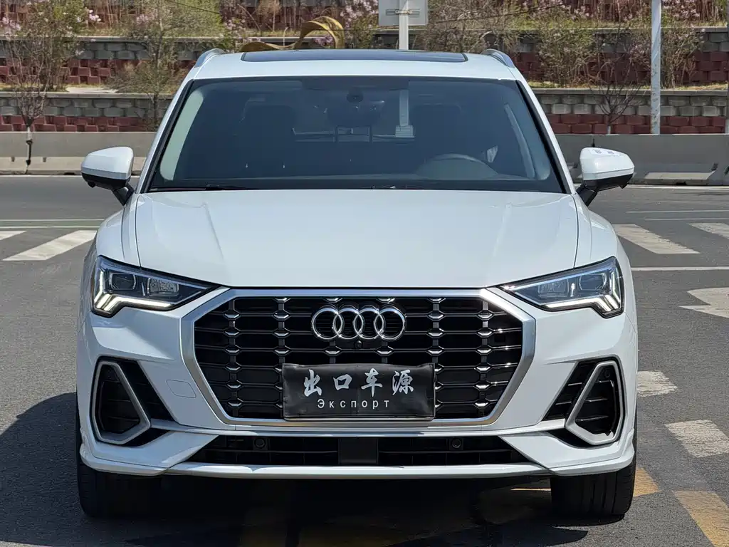Audi Q3 2021 35 TFSI Fashionable and Dynamic купить на сайте DeffCars