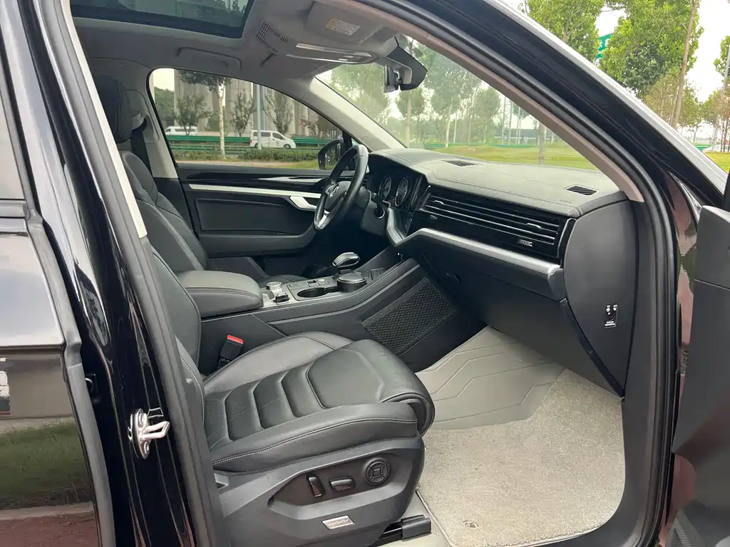 Touareg 2019 2.0TSI Navigation Edition Country VI купить на сайте DeffCars
