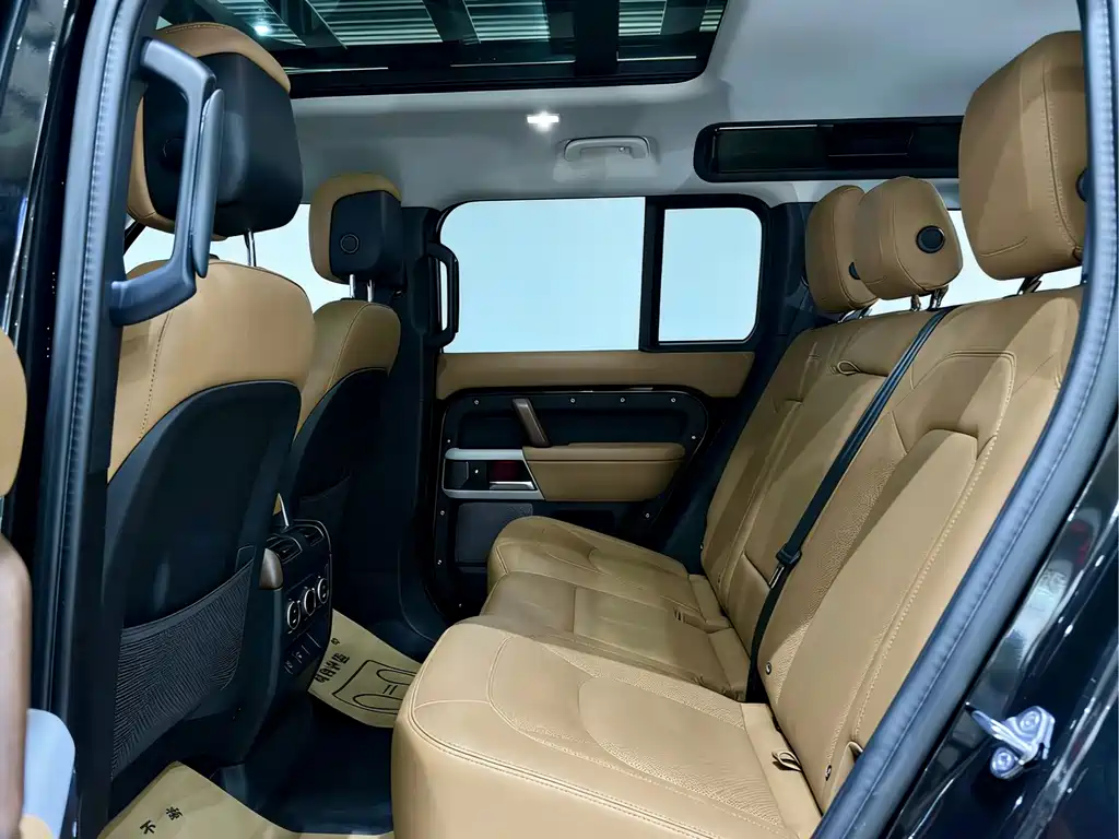 Land Rover Defender 2024 110 3.0T P400 Dark Special Edition купить на сайте DeffCars