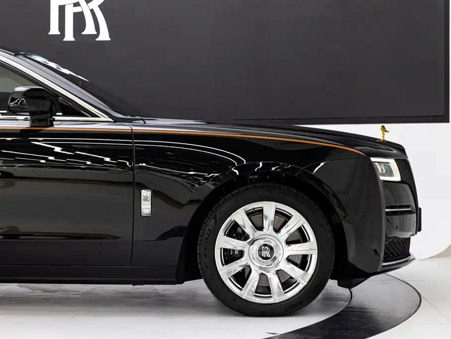 Ghost 2021 6.7T standard wheelbase version купить на сайте DeffCars