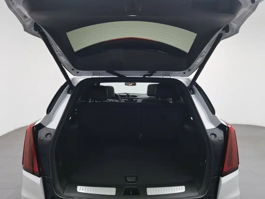 Cadillac XT5 2024 2.0T two-wheel drive fashion model купить на сайте DeffCars