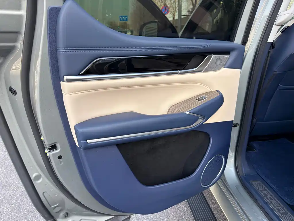 Shanhaipao 2023 3.0T V6 gasoline extreme traction version купить на сайте DeffCars