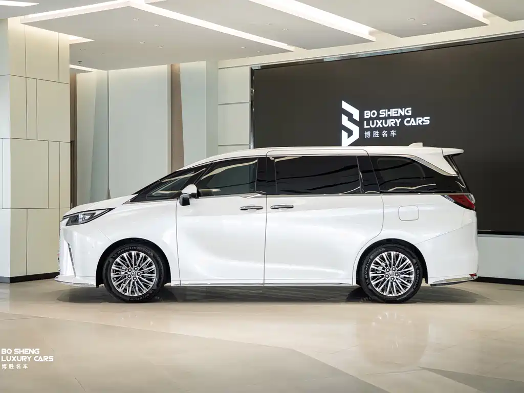 Lexus LM 2025 350h seven-seat elegant version купить на сайте DeffCars