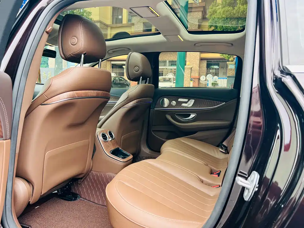 Mercedes-Benz E-Class 2022 E 300 L Luxury Model купить на сайте DeffCars