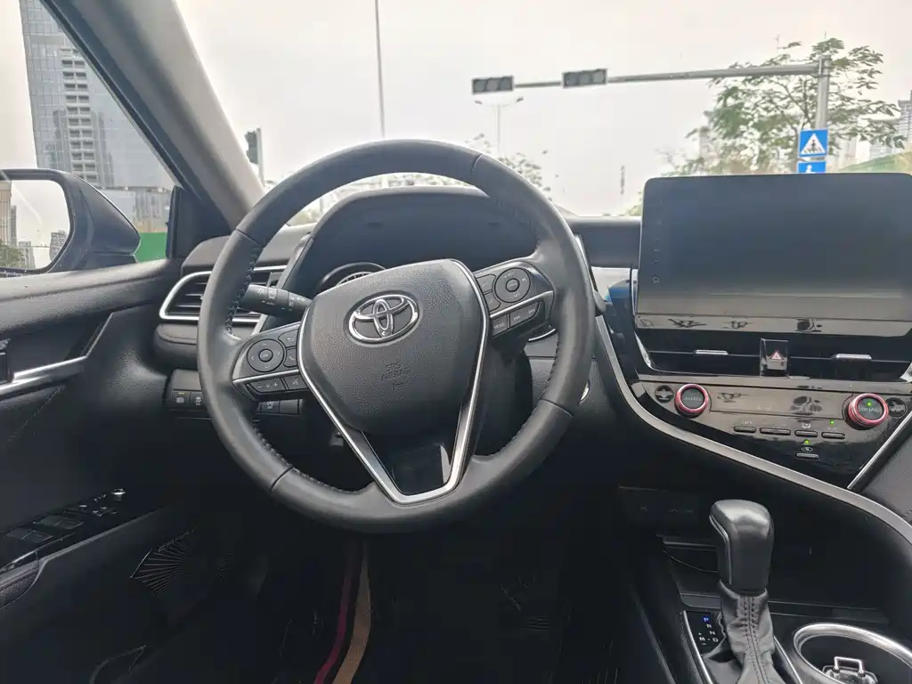 Camry 2021 2.0G Deluxe Edition купить на сайте DeffCars