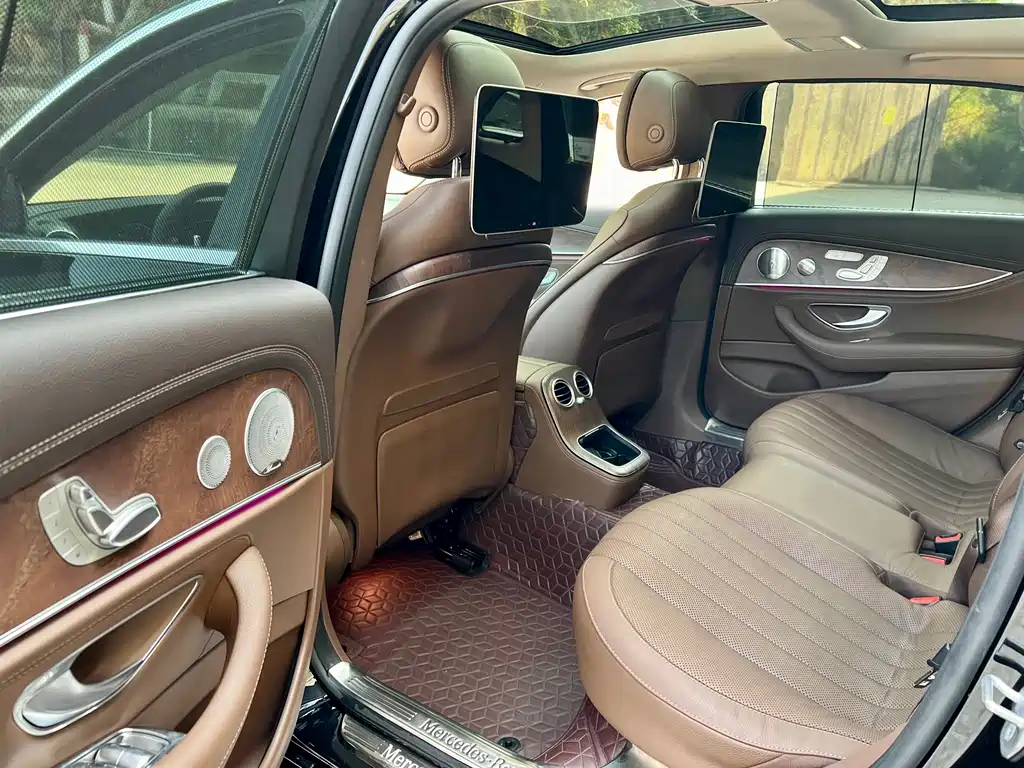 Mercedes-Benz E-Class 2021 E 300 L Premium Model купить на сайте DeffCars