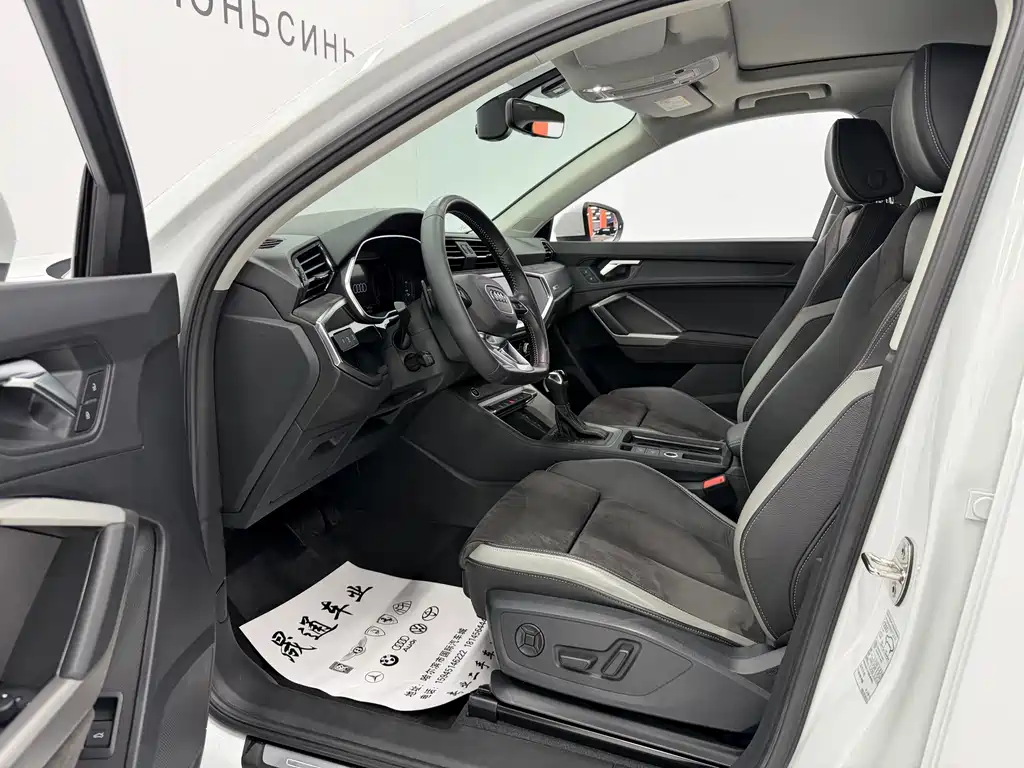 Audi Q3 2022 35 TFSI Fashionable and Dynamic купить на сайте DeffCars