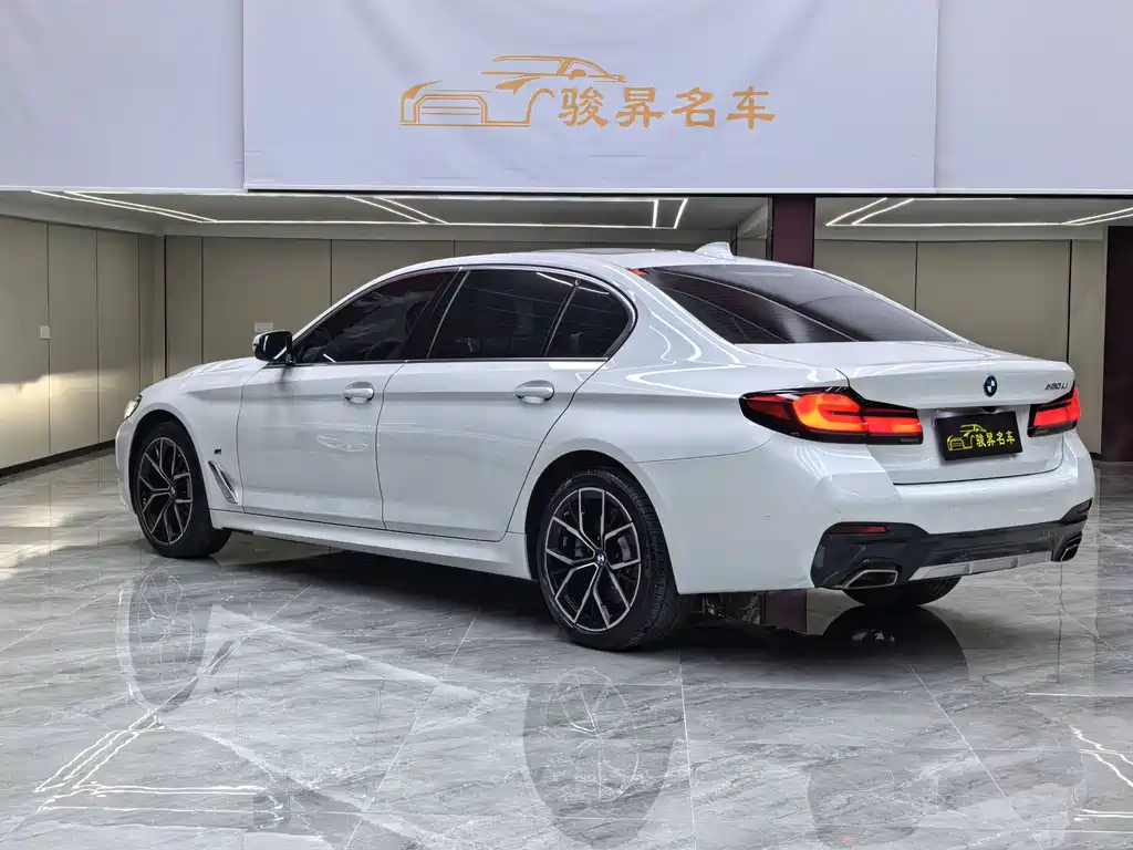 BMW 5 Series 2022 530Li Exclusive M Sports Package купить на сайте DeffCars