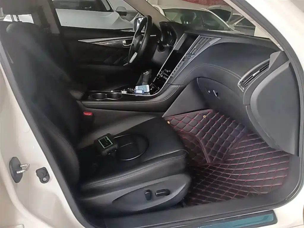 Infiniti Q50L 2022 2.0T Comfort Edition купить на сайте DeffCars