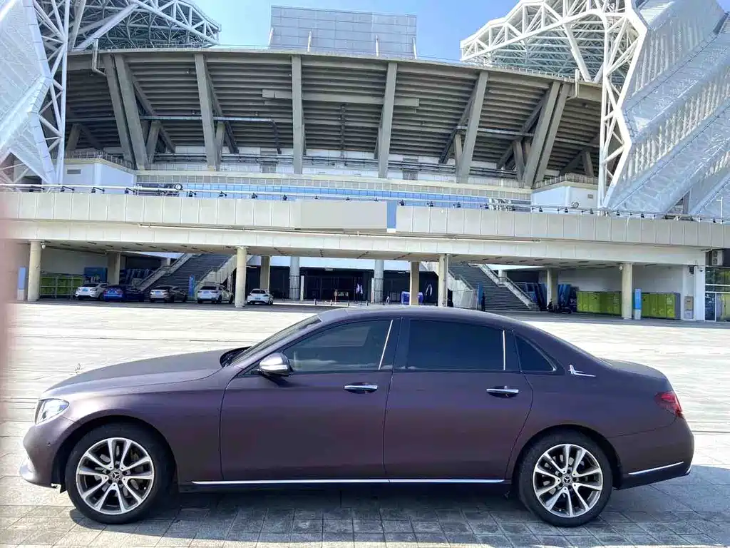 Mercedes E-Class 2017 E 300 L Sporty Fashion Edition купить на сайте DeffCars