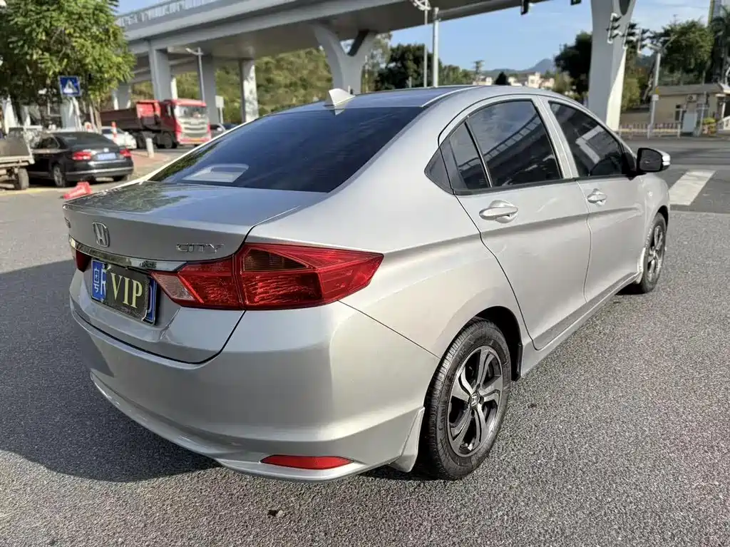 Fengfan 2018 1.5L CVT Comfort Edition купить на сайте DeffCars