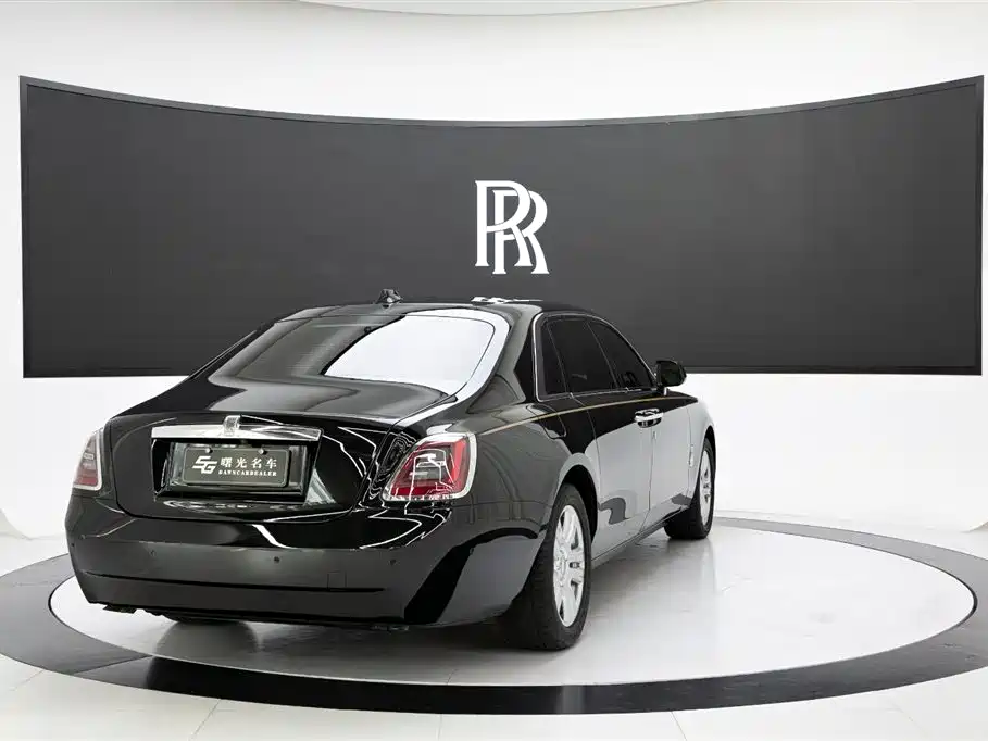 Ghost 2021 6.7T long wheelbase version купить на сайте DeffCars