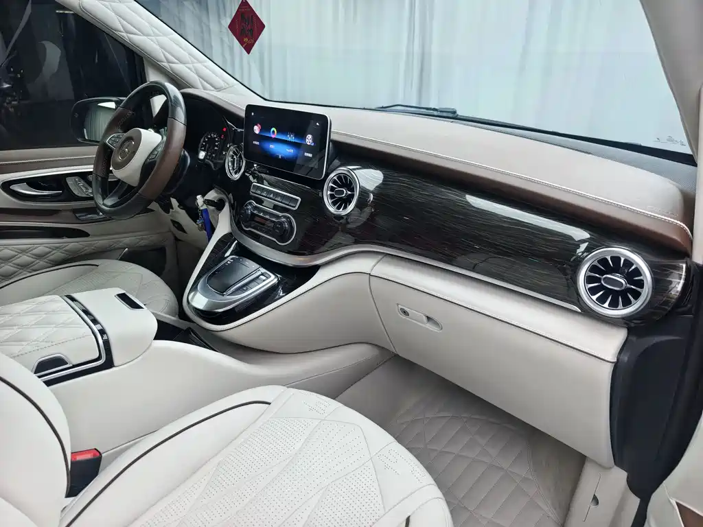 Vito 2021 2.0T Business Edition 7 seats купить на сайте DeffCars