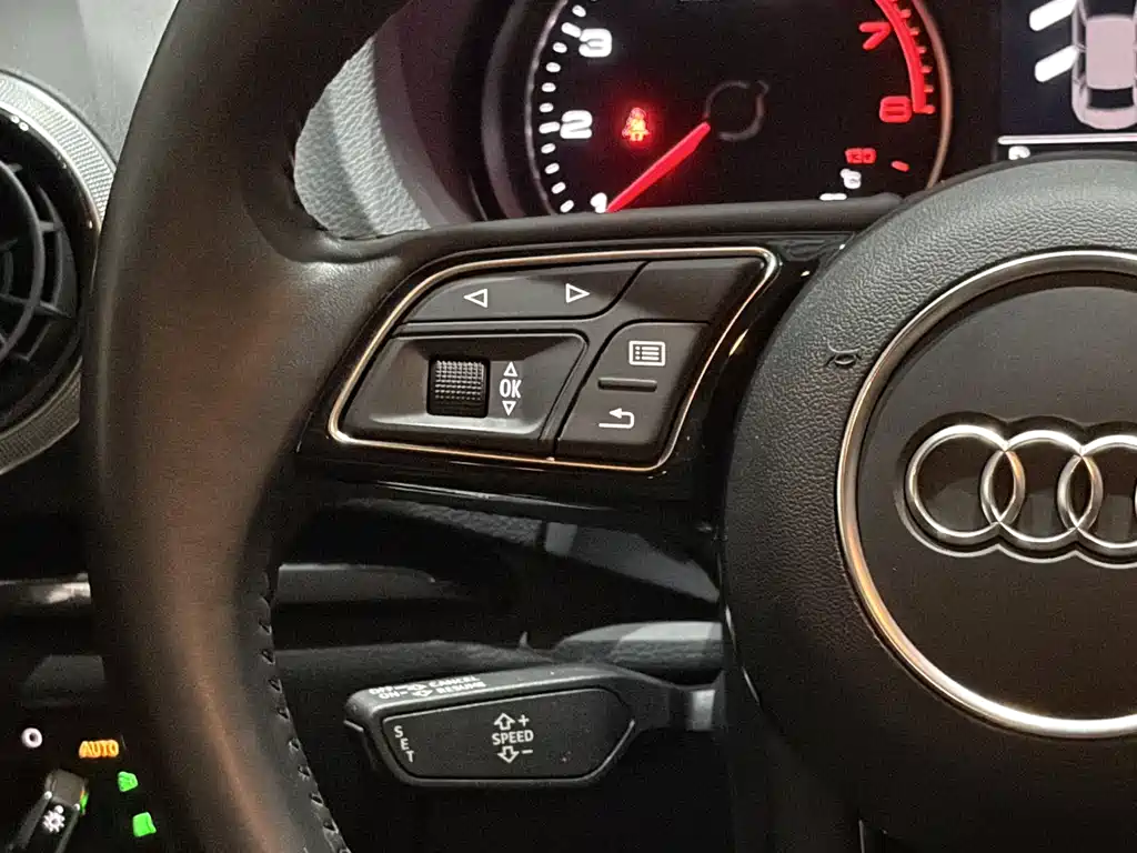 Audi A3 2020 Limousine 35 TFSI Fashion Type National V купить на сайте DeffCars