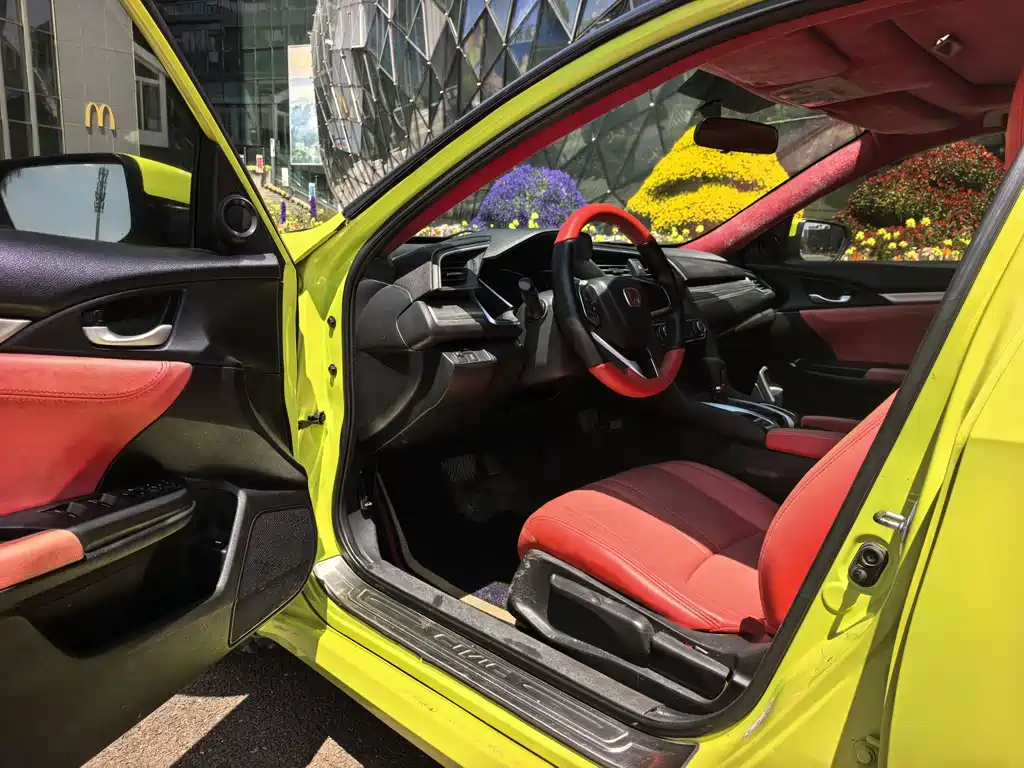 Civic 2019 220TURBO CVT Dynamic Edition National V купить на сайте DeffCars