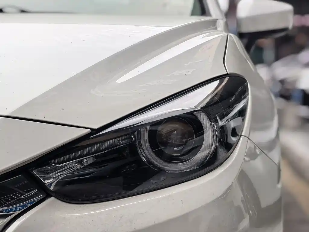 Mazda3 Angkesela 2019 Cloud Control Edition Sedan 1.5L Automatic Luxury Type National V купить на сайте DeffCars