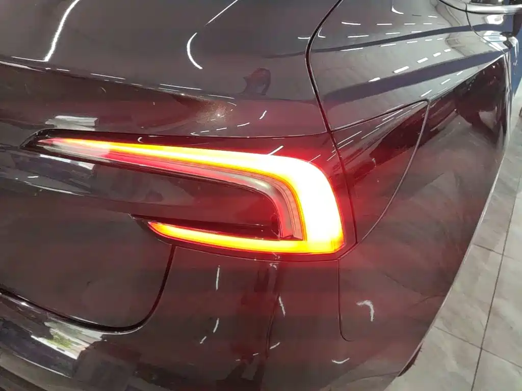 Model 3 2023 long-range all-wheel drive version купить на сайте DeffCars