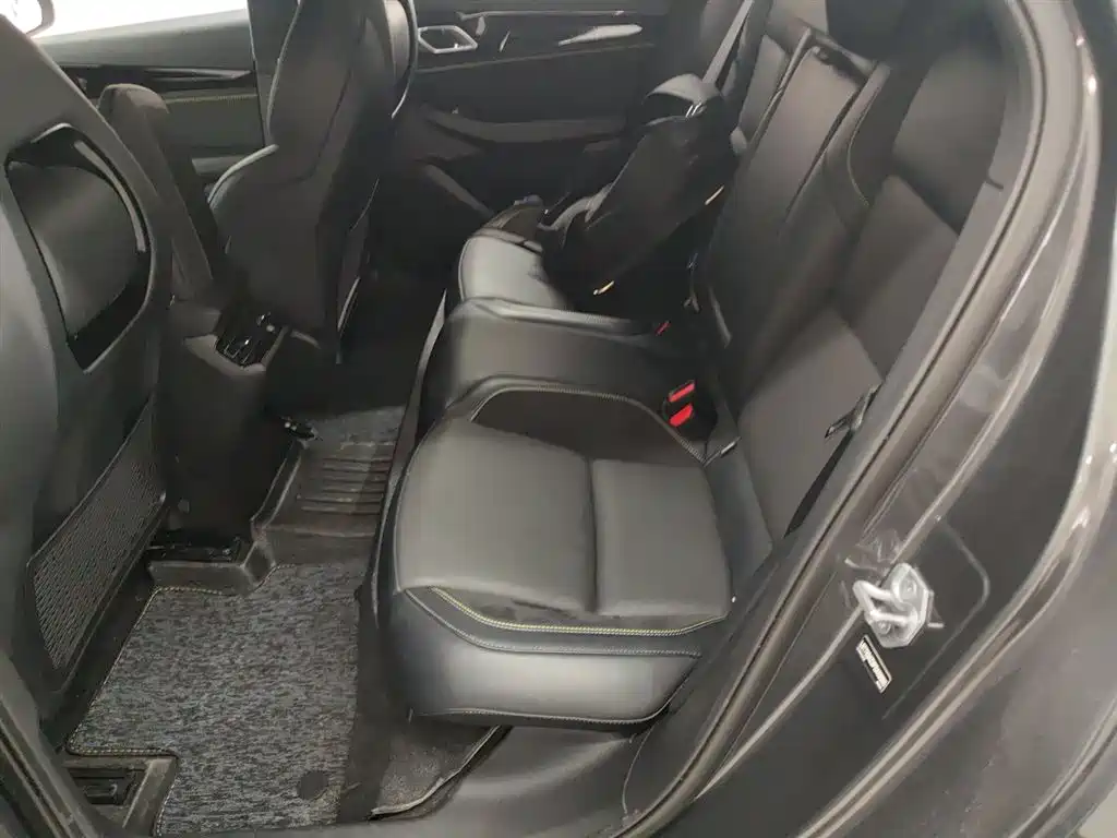 Lynk & Co 03 2023 1.5TD DCT Pro купить на сайте DeffCars