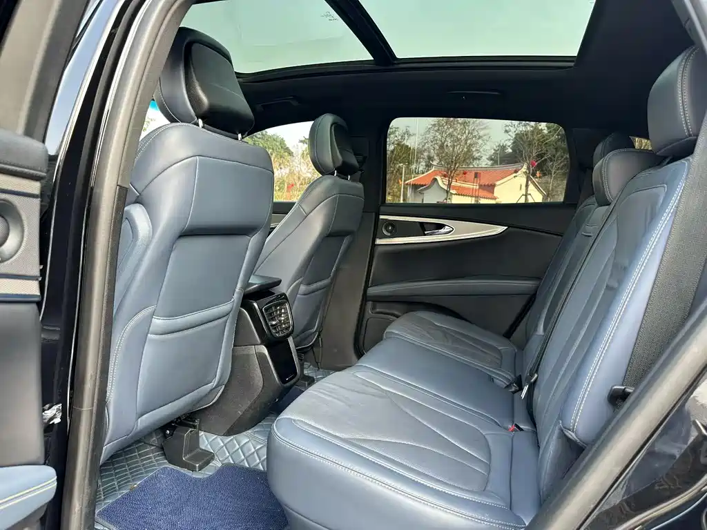 Voyager 2021 2.0T four-wheel drive elegant version купить на сайте DeffCars