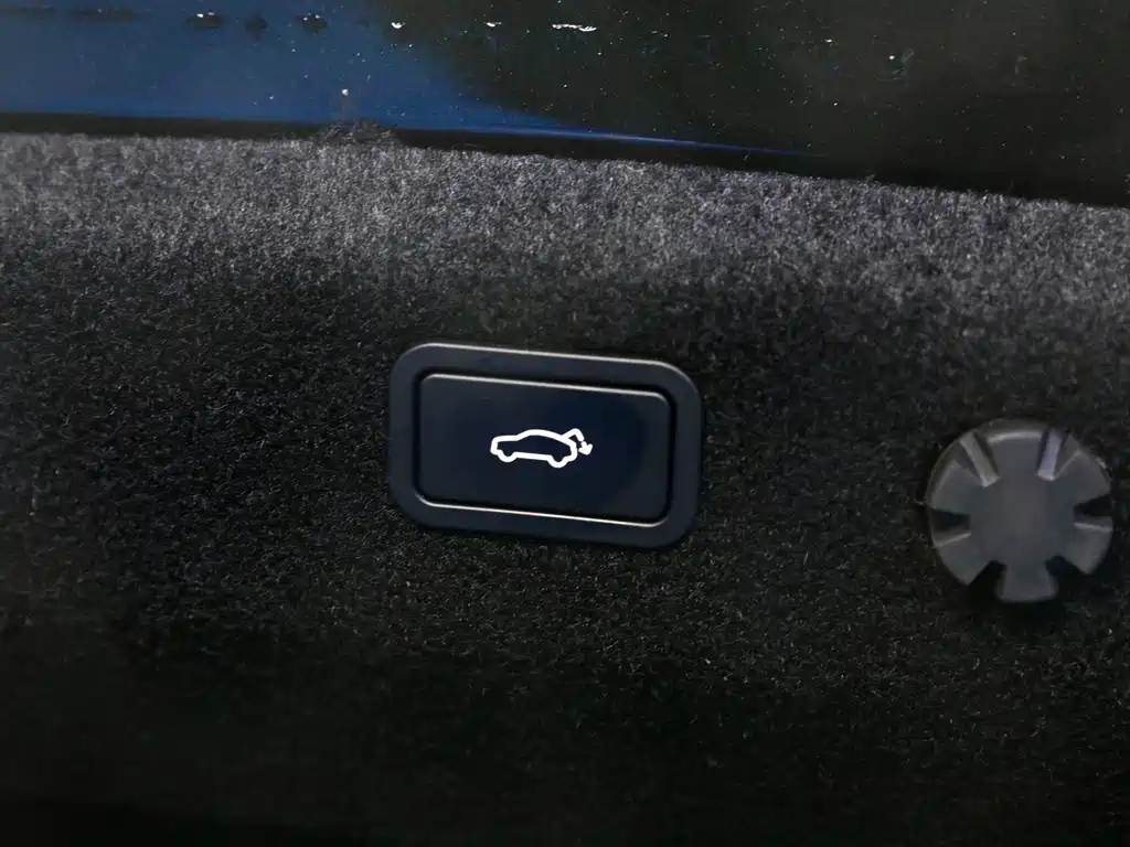 Lynk & Co 07 EM-P 2026 Model 126 Long Battery Life Ultra купить на сайте DeffCars