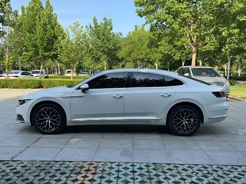 FAW-Volkswagen CC 2020 330TSI Huayan Edition National VI купить на сайте DeffCars