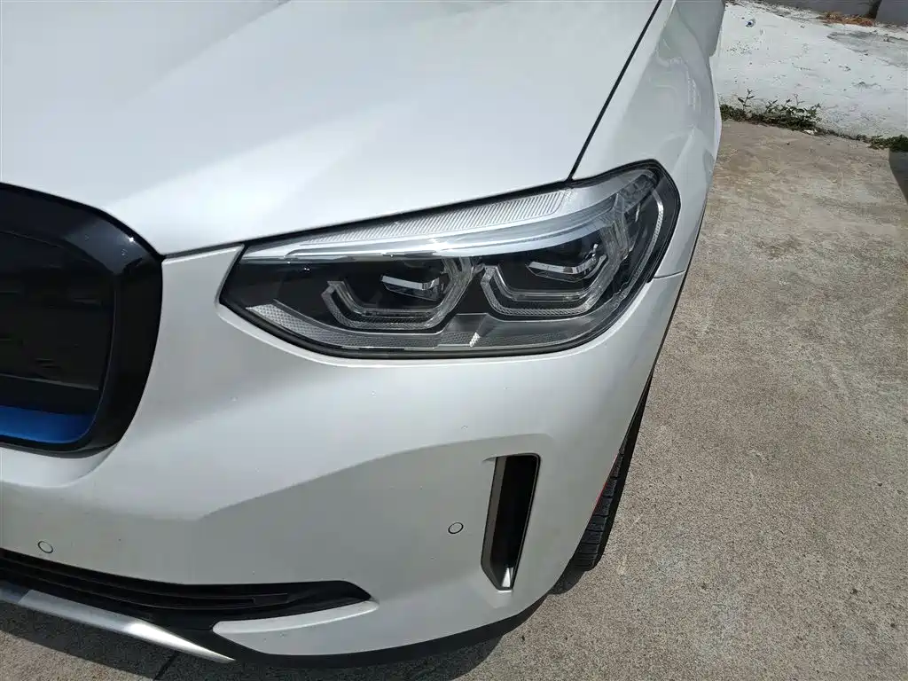 BMW iX3 2021 innovative model купить на сайте DeffCars