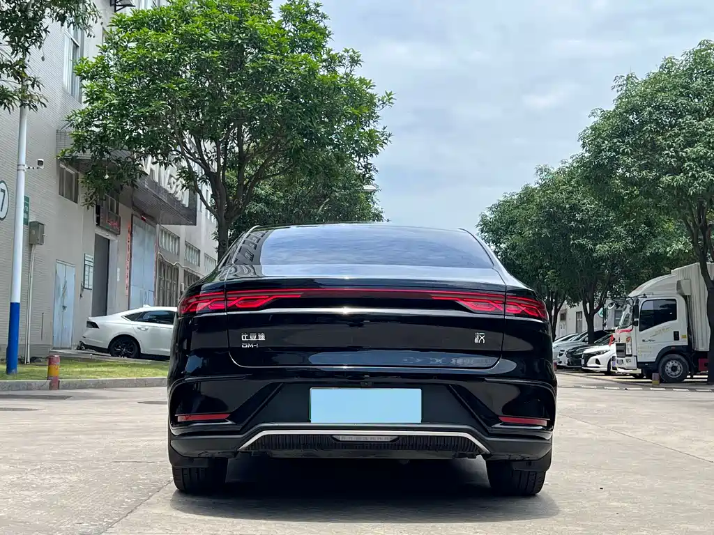 Han 2025 DM-i Smart Driving Edition 125KM Premium Type купить на сайте DeffCars