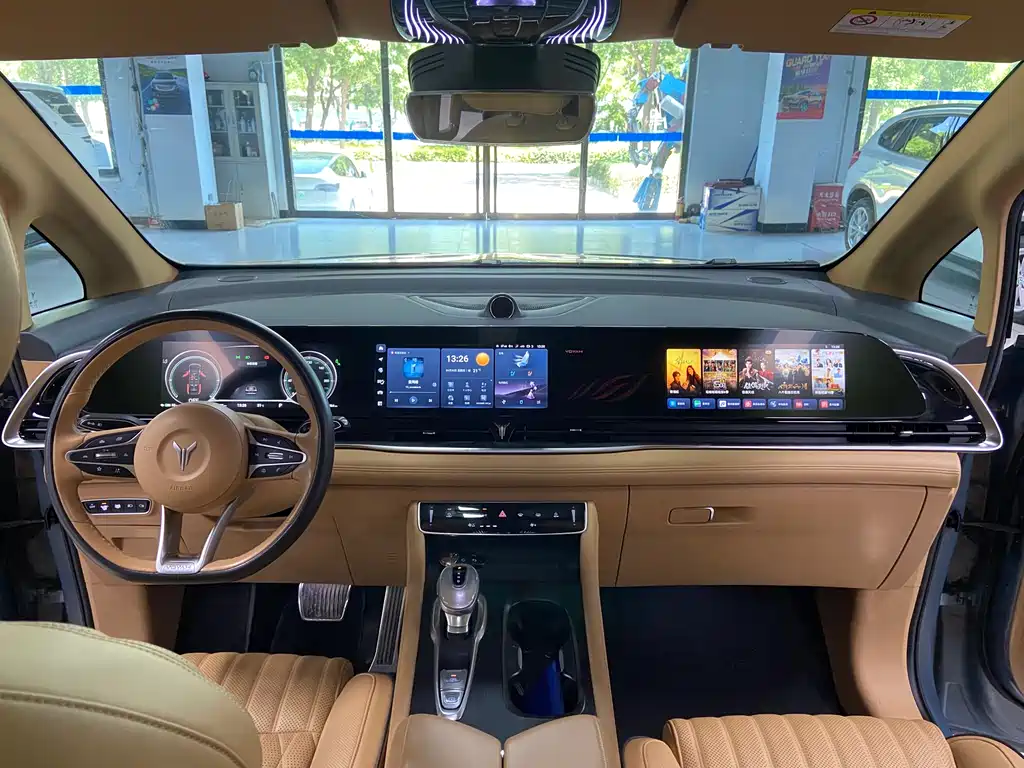 Lantu Dreamer 2022 Low Carbon Version Dream+Smart Package купить на сайте DeffCars